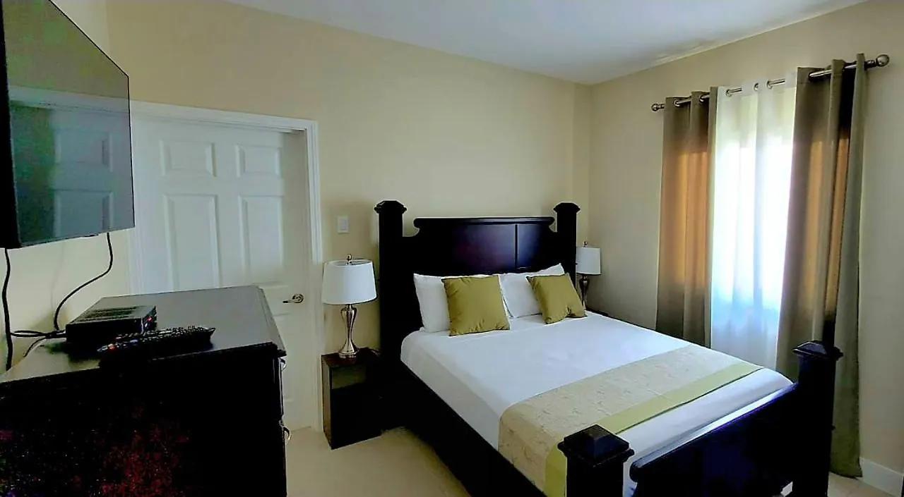 Holiday home Paradise Oasis At Oceanpointe - Pool And Free Parking Lucea Jamaica